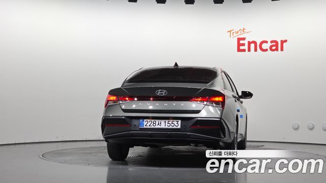 Hyundai AVANTE 2026 — photo 4