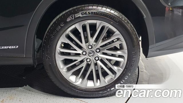 Lexus RX 2022 — photo 7