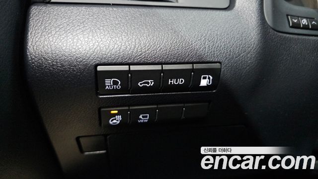 Lexus RX 2022 — photo 28