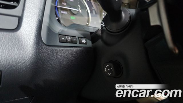 Lexus RX 2022 — photo 29