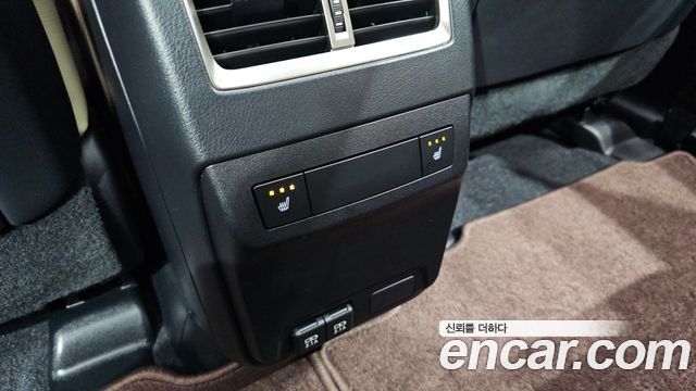 Lexus RX 2022 — photo 30