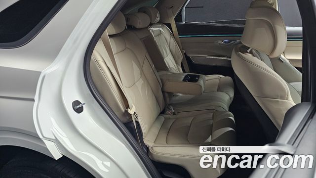 Genesis GV70 2025 — photo 17