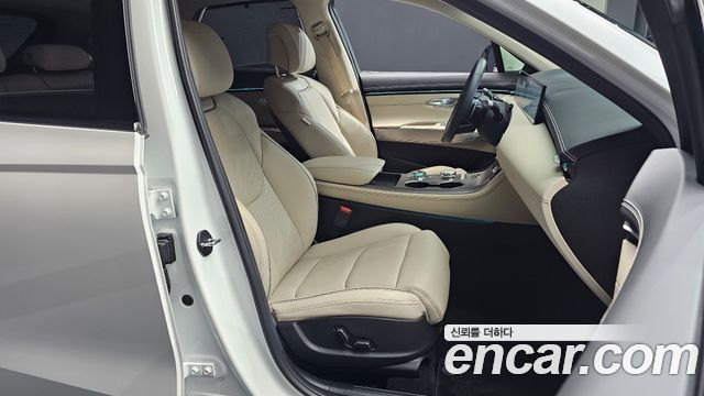 Genesis GV70 2025 — photo 18