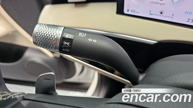 Genesis GV70 2025 — photo 23