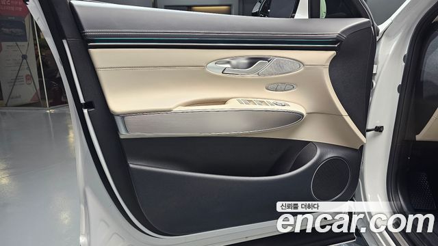 Genesis GV70 2025 — photo 14