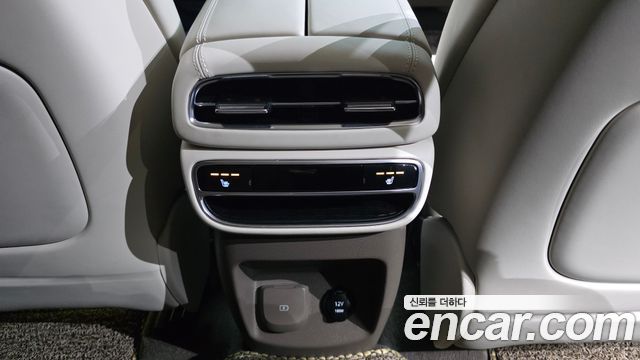 Genesis GV80 2021 — photo 19