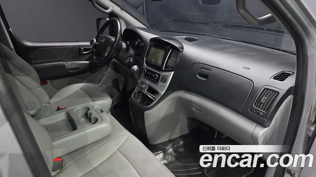 Hyundai Starex 2021 — photo 10