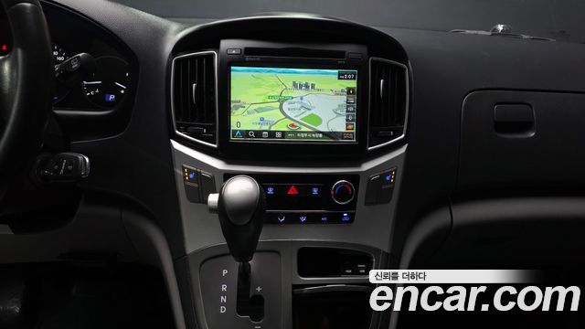Hyundai Starex 2021 — photo 20