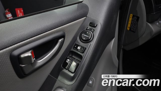 Hyundai Starex 2021 — photo 25