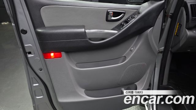 Hyundai Starex 2021 — photo 15