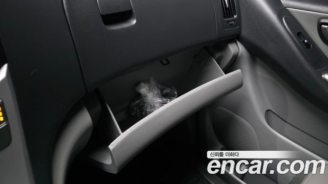 Hyundai Starex 2021 — photo 28