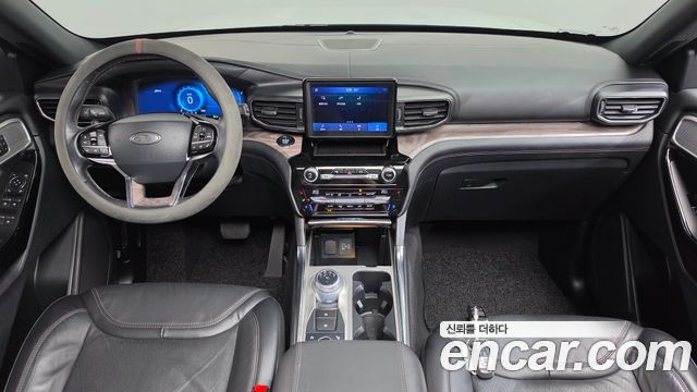 Ford Explorer 2021 — photo 10