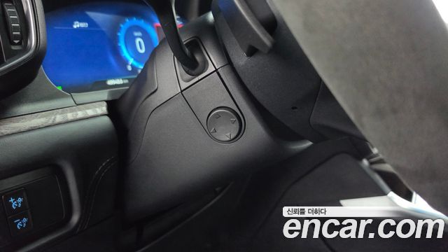Ford Explorer 2021 — photo 35