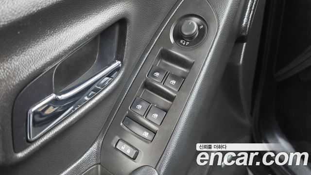 Chevrolet Korea Trax 2017 — photo 29