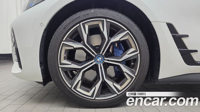 BMW i4 2024 — photo 5