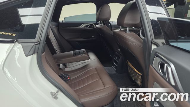 BMW i4 2024 — photo 16