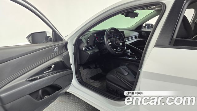 Hyundai AVANTE 2026 — photo 13
