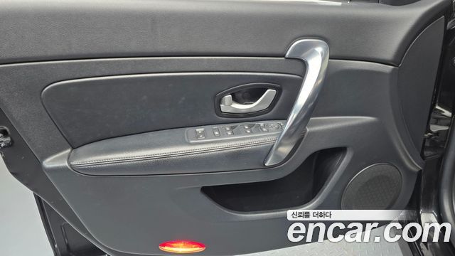 Renault Korea SM5  2011 — photo 14