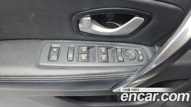 Renault Korea SM5  2011 — photo 30