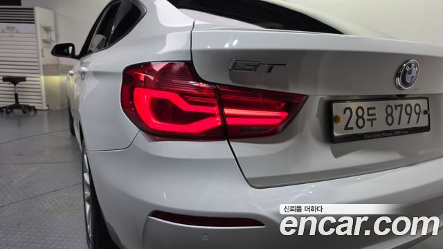 BMW Gran Turismo 2018 — photo 9