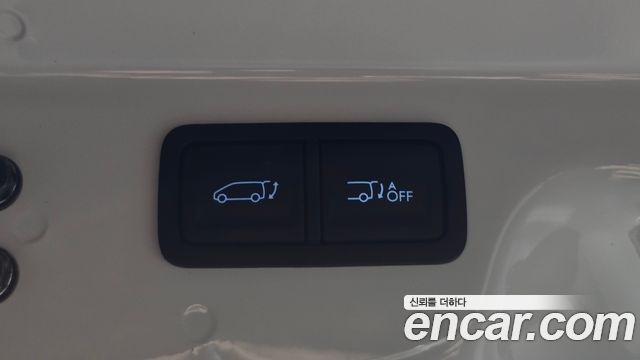 Hyundai Staria 2024 — photo 25