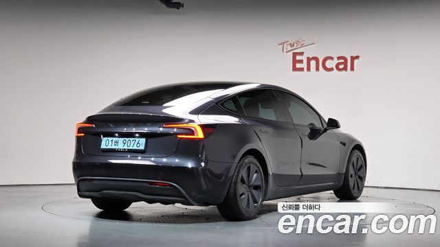 Tesla Model 3 2025 — photo 2