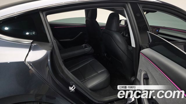 Tesla Model 3 2025 — photo 18