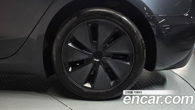 Tesla Model 3 2025 — photo 7
