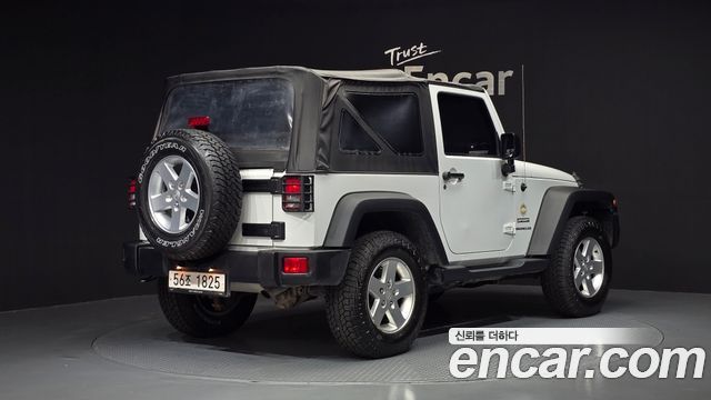 Jeep Wrangler 2014 — photo 2