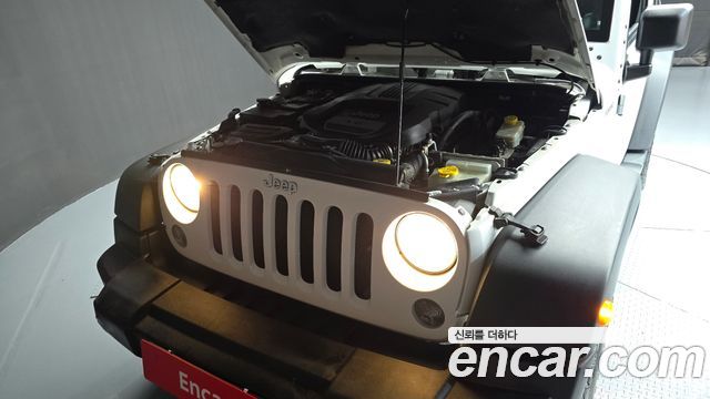 Jeep Wrangler 2014 — photo 6