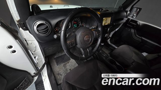 Jeep Wrangler 2014 — photo 7