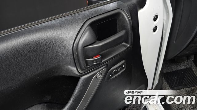 Jeep Wrangler 2014 — photo 16