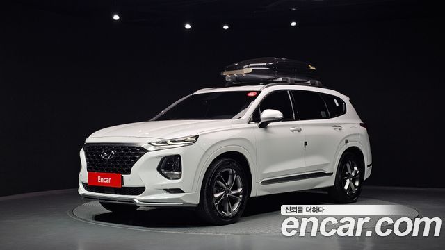 Hyundai Santafe 2019 — photo 1