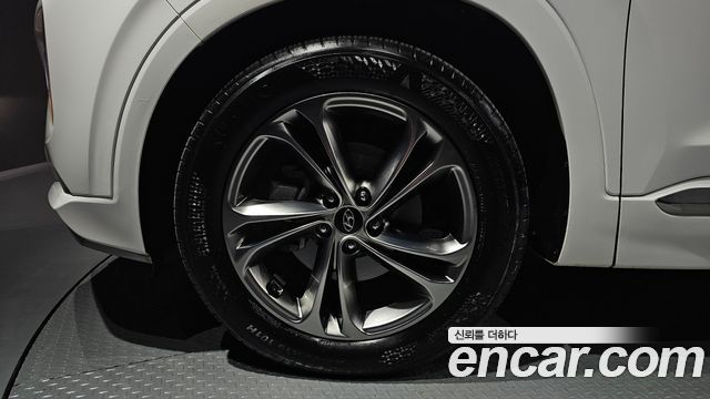 Hyundai Santafe 2019 — photo 5