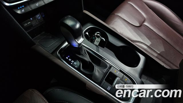 Hyundai Santafe 2019 — photo 12