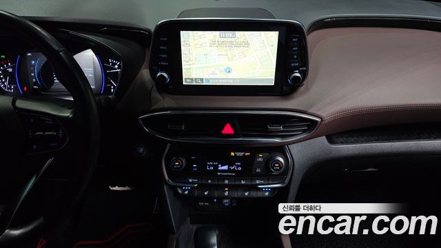 Hyundai Santafe 2019 — photo 20