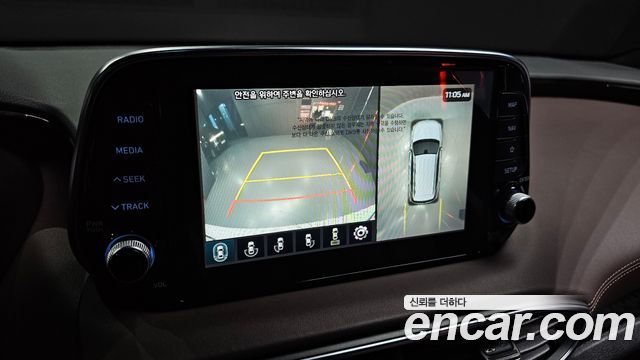 Hyundai Santafe 2019 — photo 21