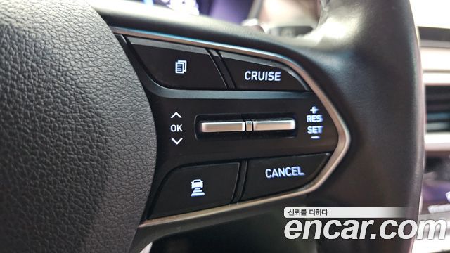 Hyundai Santafe 2019 — photo 25
