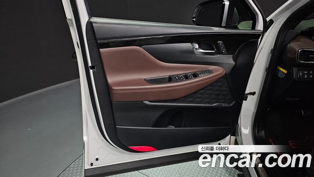 Hyundai Santafe 2019 — photo 14