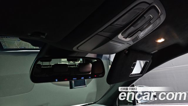 Hyundai Santafe 2019 — photo 28