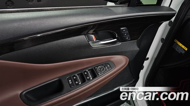 Hyundai Santafe 2019 — photo 32