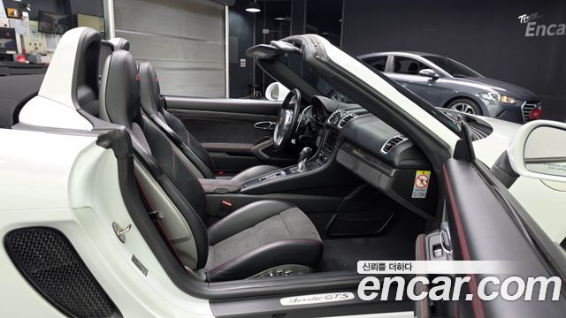 Porsche Boxster 2015 — photo 16