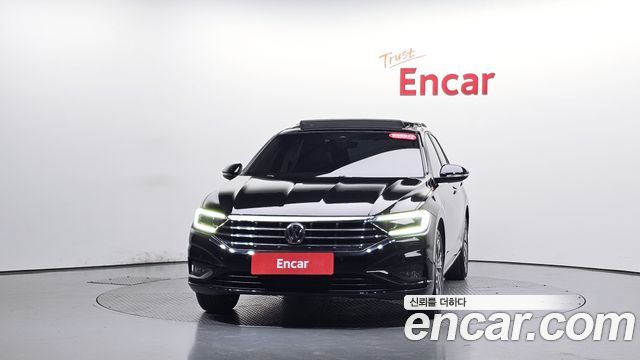 Volkswagen Jetta 2021 — photo 3