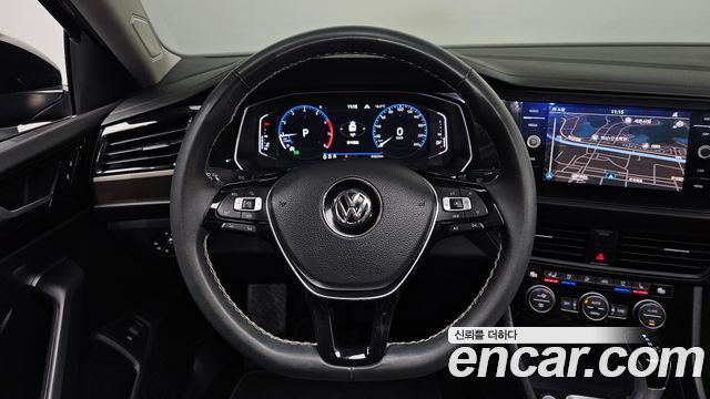 Volkswagen Jetta 2021 — photo 19