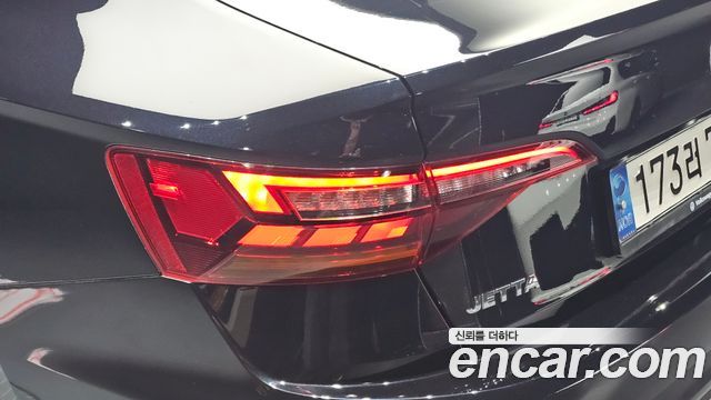 Volkswagen Jetta 2021 — photo 9