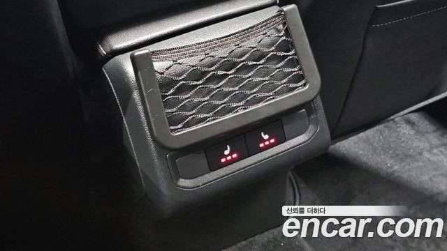 Volkswagen Jetta 2021 — photo 32