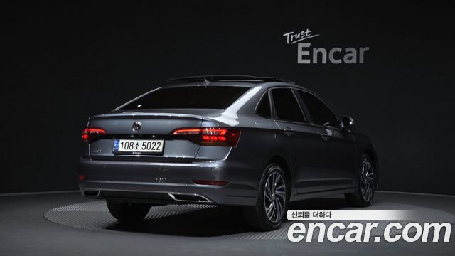 Volkswagen Jetta 2020 — photo 2