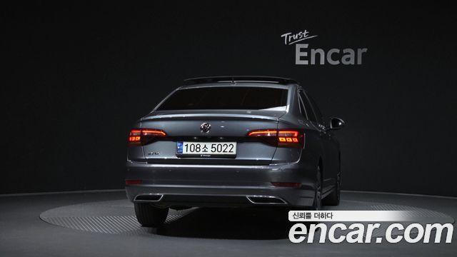 Volkswagen Jetta 2020 — photo 4
