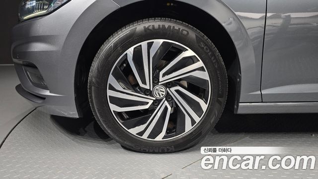 Volkswagen Jetta 2020 — photo 5