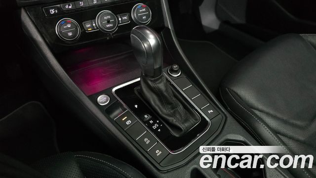 Volkswagen Jetta 2020 — photo 12